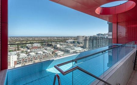 Fully Furnished Penthouse Apartment - Breathtaking Views & Your Own Private Rooftop Deck!! - Photo 3