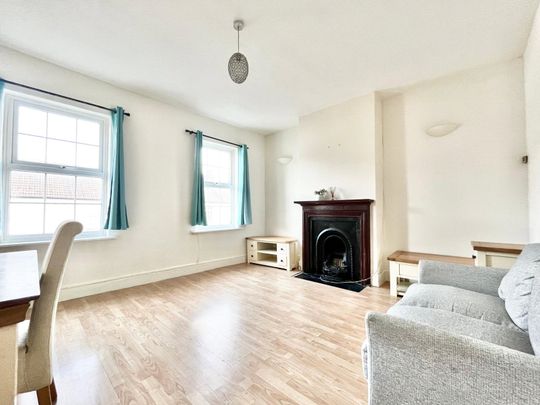 Sandycombe Road, Richmond, TW9 2EQ - Photo 1