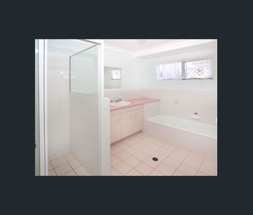 A Pleasant Find - Photo 3