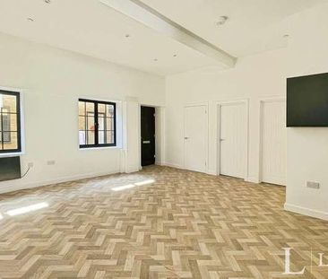Victoria Mews, Victoria Avenue, Southend-on-sea, Essex, SS2 - Photo 1