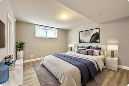 904 Chablis Cres Unit A - Photo 4