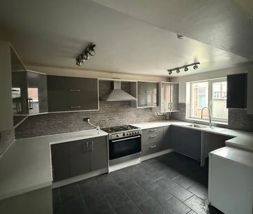 4 Bed Detached House, Measham Grove, B26 - Photo 6