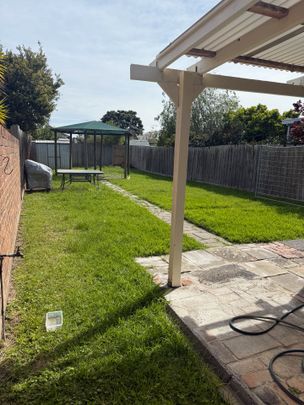 Easy living and a brilliant lifestyle right on your doorstep - Photo 1