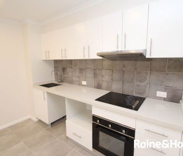 WALK TO CBD- Available 14.4.2026- 6 Month lease only!!!! - Photo 2
