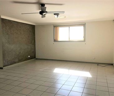 Perfect Location & Walk to School !! - Photo 1