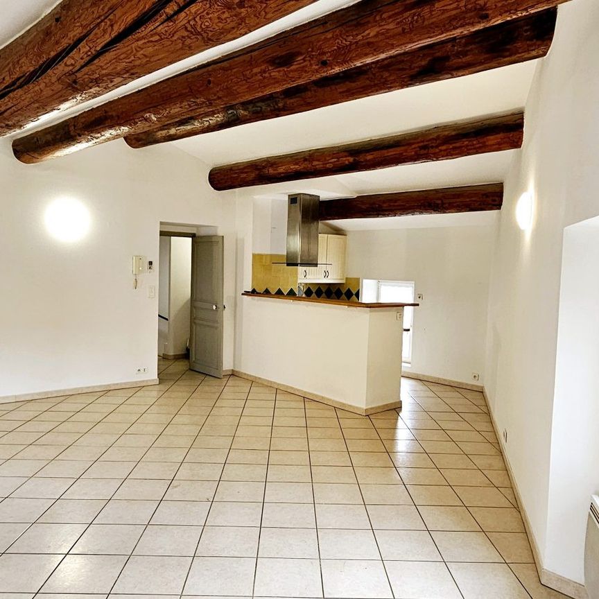 Location Appartement 3 pièces 68m² GONFARON 83590 - Photo 1