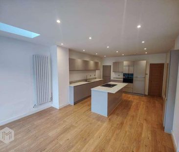 Greenleach Lane, Roe Green, Worsley, Manchester, M28 - Photo 2