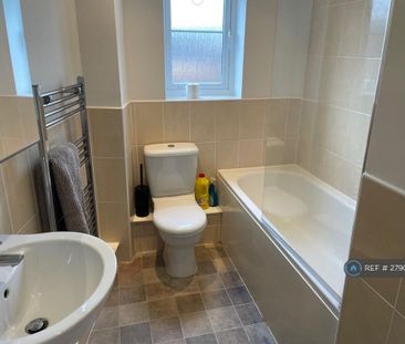 2 bedroom flat to rent - Photo 6