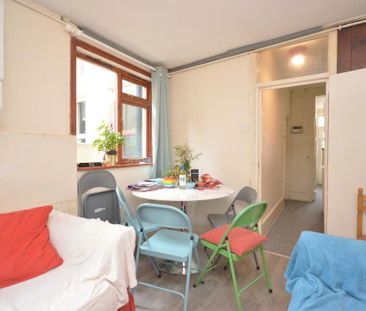 6 bedroom terraced house to rent - Photo 3