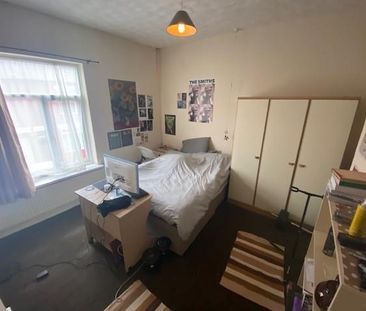 3 bedroom private hall to rent - Photo 4