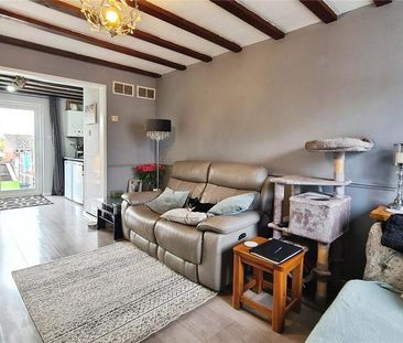 2 bedroom terraced house to rent - Photo 1