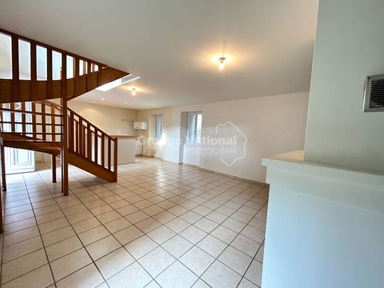 A louer à Orange appartement 2 chambres de 85 m2 avec extérieur, - Photo 1