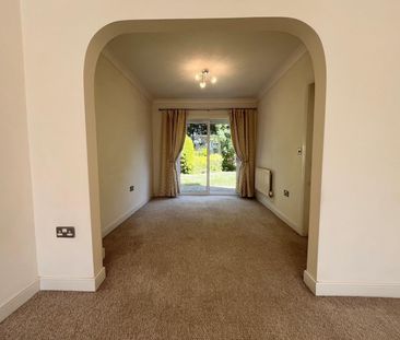 Cambrian Way, Cardiff, Marshfield - Photo 1