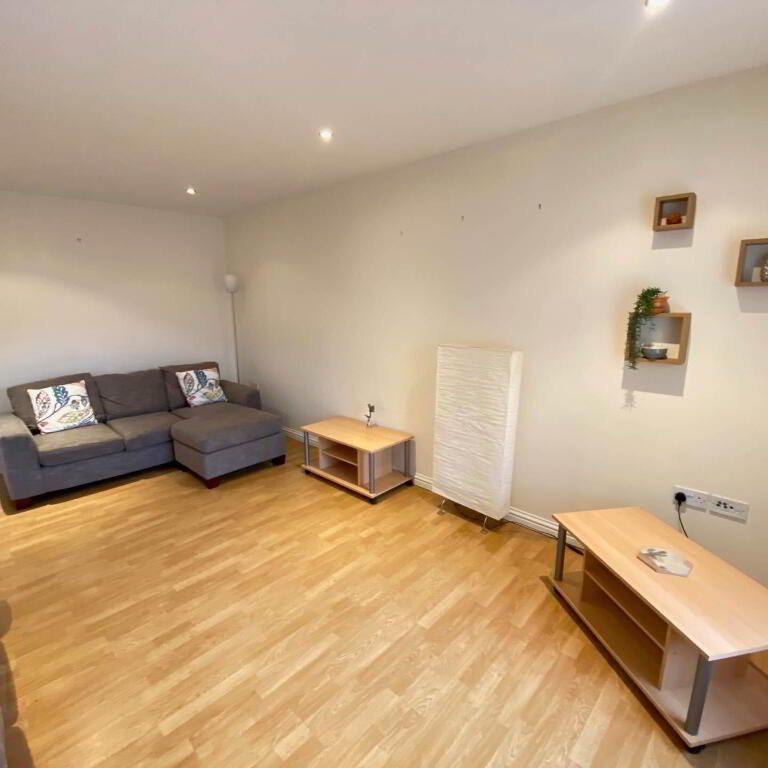 36 Ashley Courtyard, Belfast, BT9 7JS - Photo 1