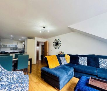 3 bedroom flat to rent - Photo 2