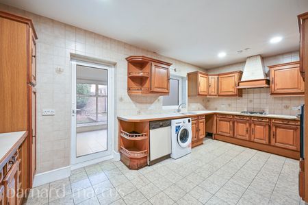 Beecholme Avenue, Mitcham - Photo 4