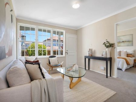 Great location in Epsom - Photo 3