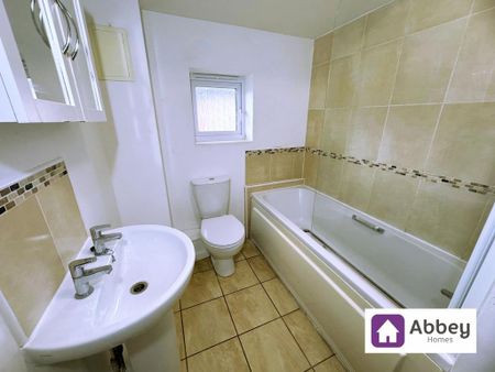 2 bedroom detached house to rent - Photo 3