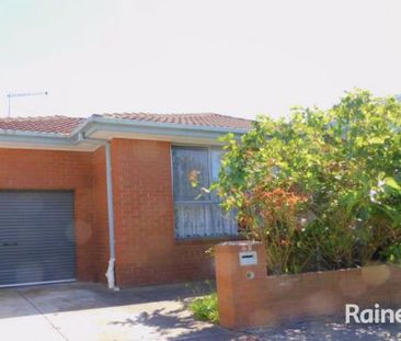 Contemporary Comfort and Everyday Convenience - Photo 6