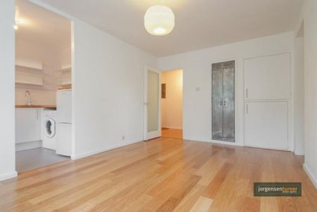 NEWLY REFURBISHED ONE BEDROOM FLAT WITH BALCONY ZONE 2 - Photo 2