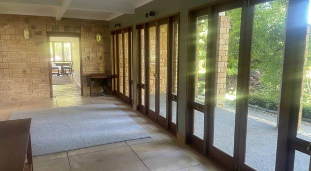 2 Bedroom Hidden Gem - Photo 1