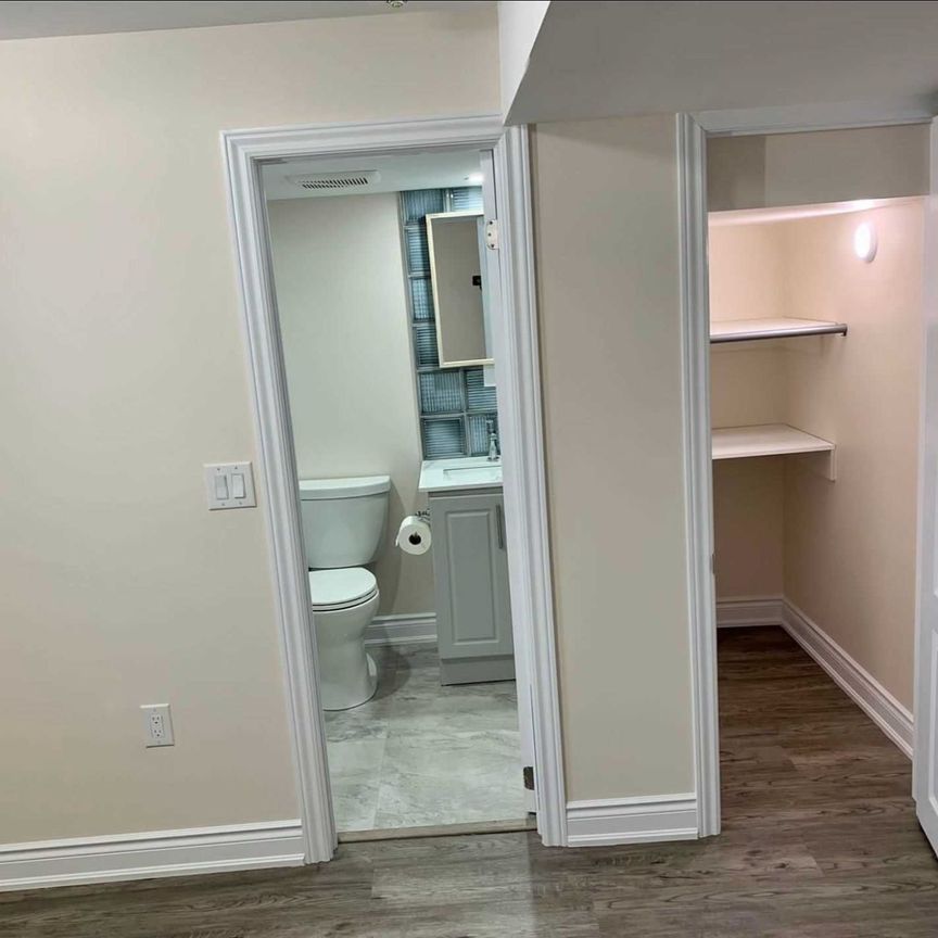 For Lease - 227 Nautical Boulevard Unit# B, Oakville, Ontario - Photo 1