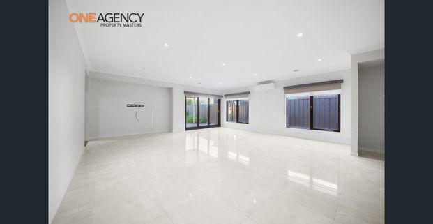 Immaculately Presented 4 Bedroom House in Craigieburn!! - Photo 1