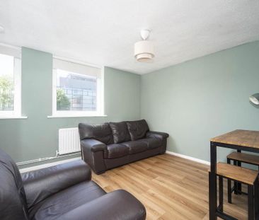 305 Bradbury Court, Belfast, BT9 7JL - Photo 3