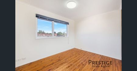 Charming 3-Bedroom Home in a Prime South Penrith Location - Photo 2