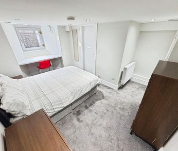 5 bedroom terraced house to rent - Photo 4