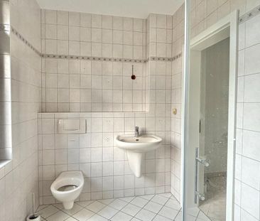 Mieter*in & Nachbar*in gesucht: renovierte, ruhige Altbau-Whg - Photo 4