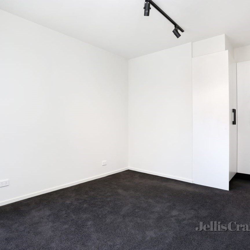 202/6 Sydney Road, Coburg - Photo 1