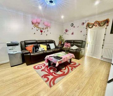 Stornaway Road, Slough, SL3 - Photo 2