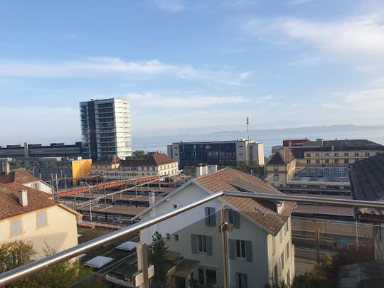 Bel appartement de 4,5 pièces avec balcon et vue sur le lac - Photo 1