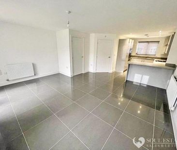 3 bedroom semi-detached house to rent - Photo 2