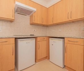 Vyeson Court, Queen Street, Ramsgate, CT11 9DT, Kent - Photo 3