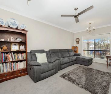 Quiet Cul-de-Sac Living with Room for Everyone - Photo 2