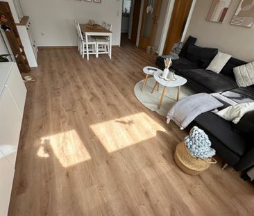 Gemütliche, helle 2-Zimmer-Wohnung in zentraler Lage mit vielen Ein... - Photo 4