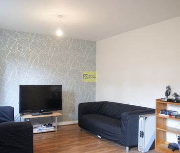 25 Denby Close - Photo 2