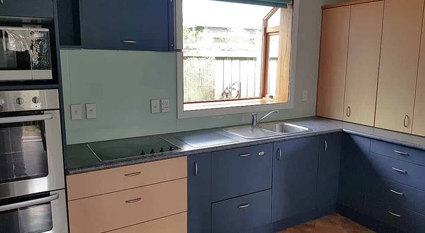 Prime Location - Photo 1