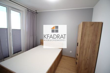 2 pokoje z balkonem i miejscem parkingowym - Zdjęcie 2