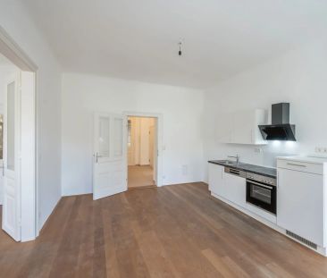 Sanierte 2 Zi.-Altbauwohnung zur unbefristeten Miete: Wohnküche + 1... - Photo 3