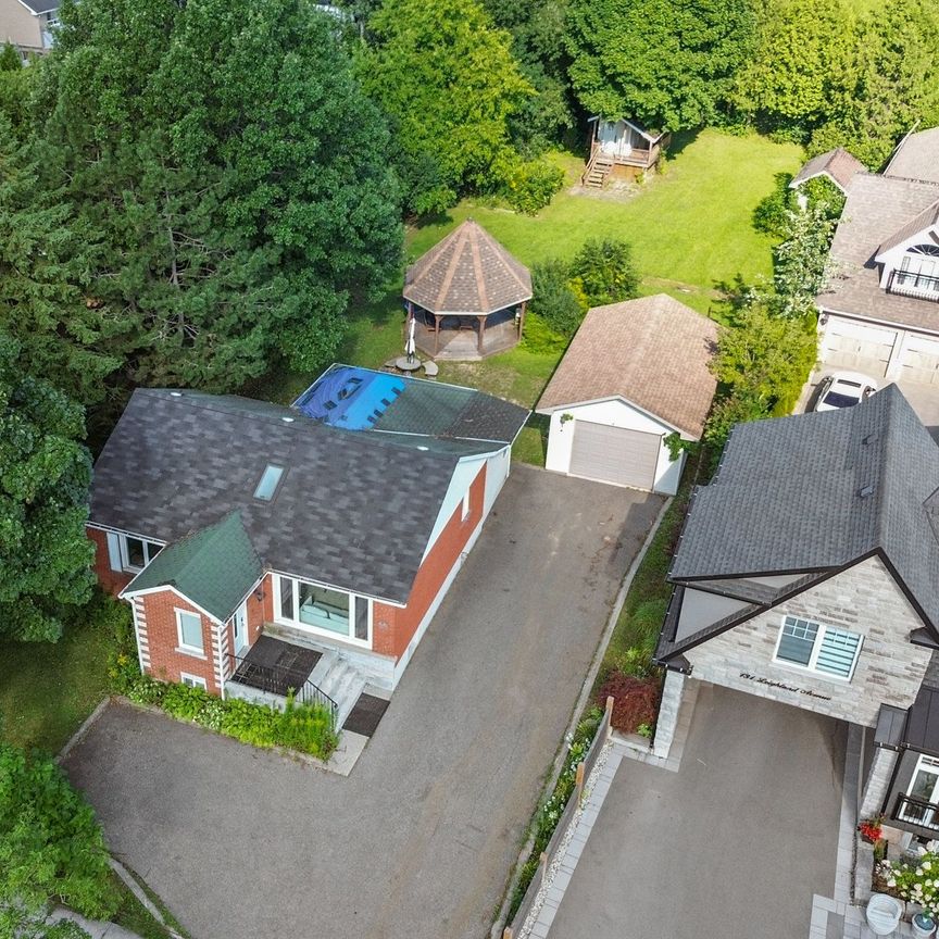 For Lease - 125 LEIGHLAND Avenue, Oakville, Ontario - Photo 1