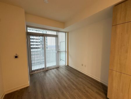 For Lease - 8 Interchange Way Unit# 3815, Vaughan, Ontario - Photo 4