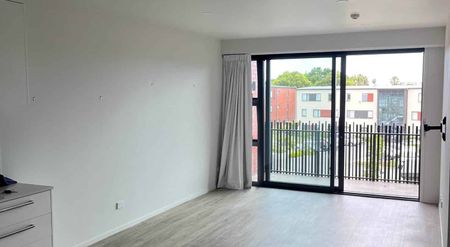 Modern 2 Bedroom Apartment with Carpark! - Photo 5