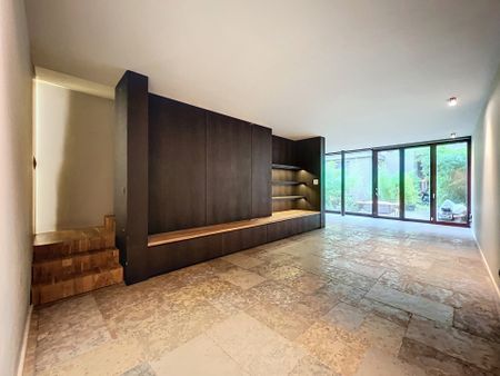 House - for rent - Photo 3