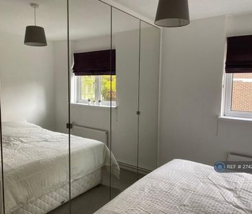 2 bedroom flat to rent - Photo 5