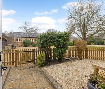2 bedroom end of terrace house to rent - Photo 2