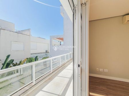 Casa em Condomínio com 3 quartos e 150m² para alugar em Hípica, Porto Alegre. - Photo 3