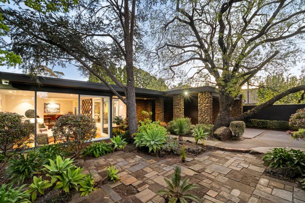 25 Studley Park Road, Kew - Photo 1